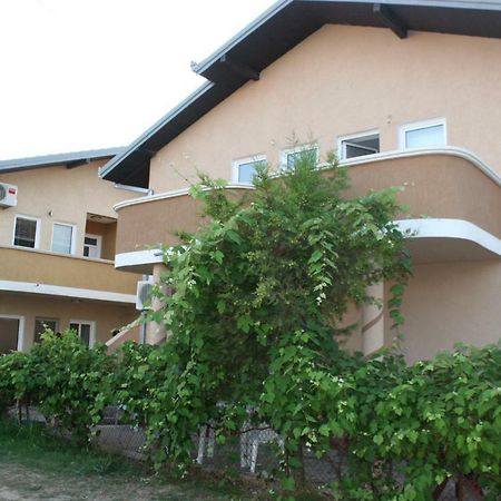 Apartments Emerald Ulcinj Eksteriør bilde