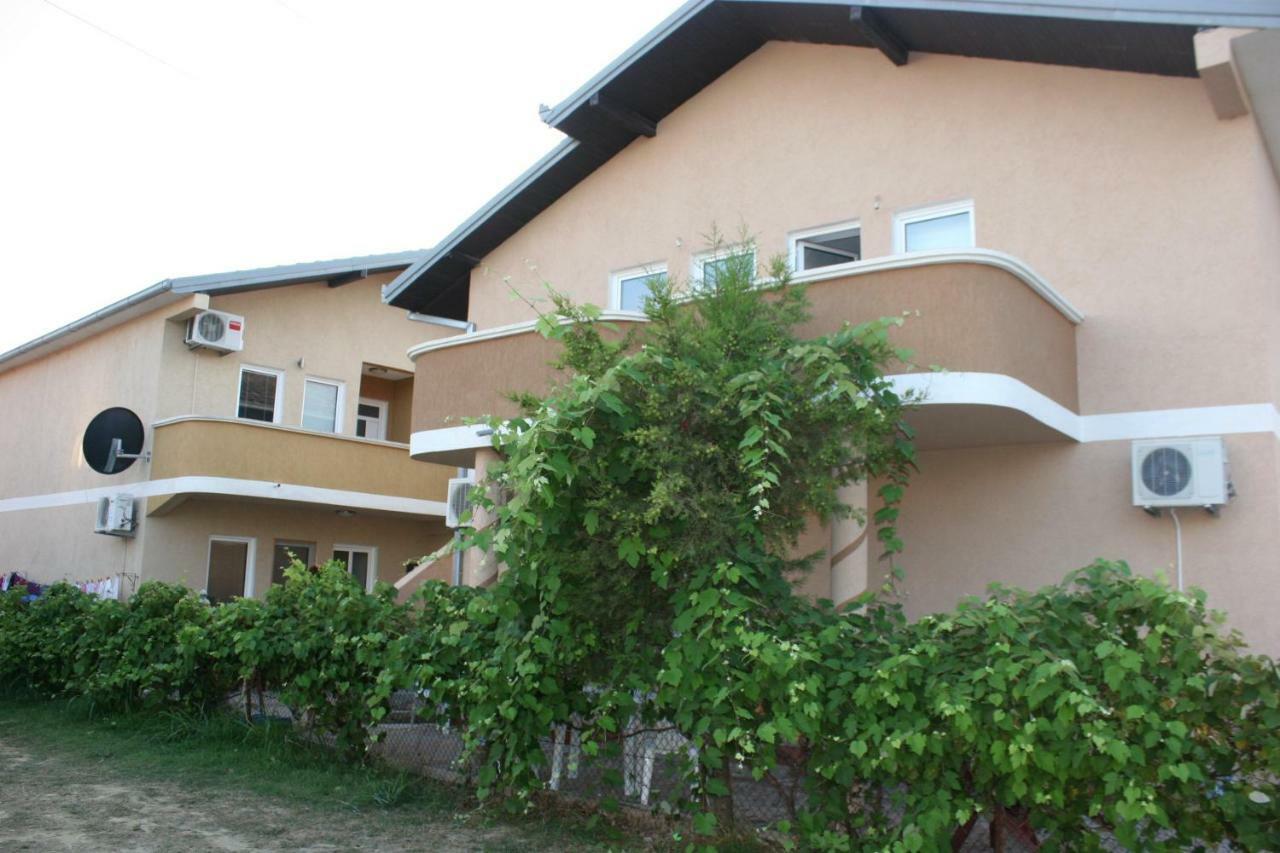 Apartments Emerald Ulcinj Eksteriør bilde
