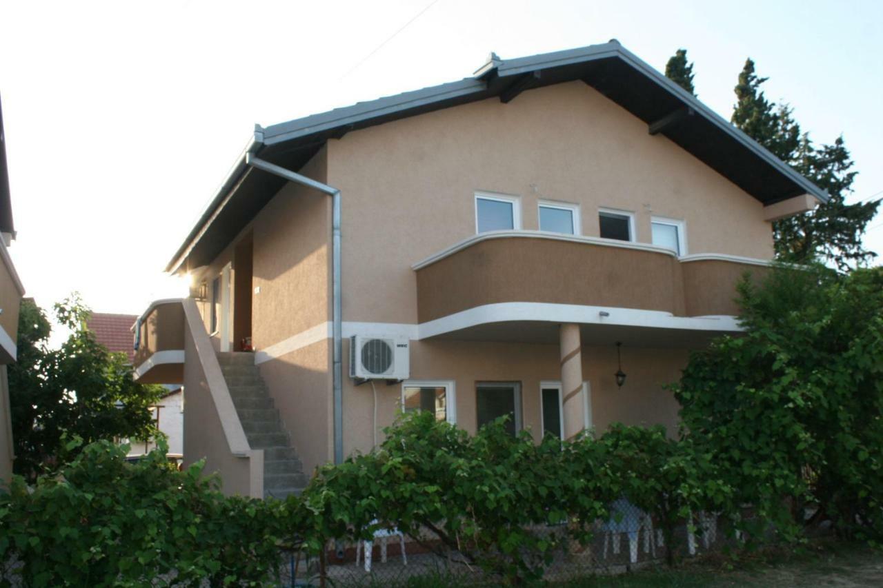 Apartments Emerald Ulcinj Eksteriør bilde