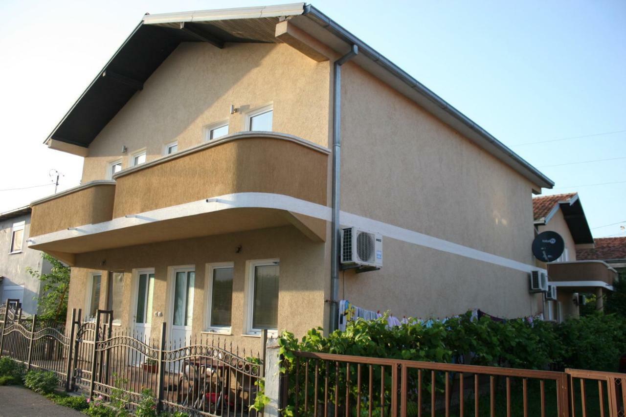 Apartments Emerald Ulcinj Eksteriør bilde